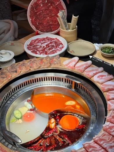 Lẩu Tỳ Bà Viên